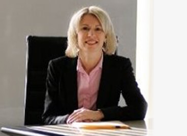 Carolyn Oldenburg - CLO – Chief Legal Officer 
